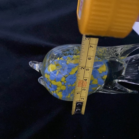 Hand blown glass accent pieces. - Picture 9 of 10